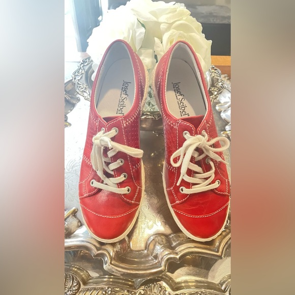 Josef Seibel Woman’s Caren Sneaker - Picture 7 of 7